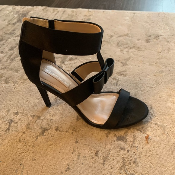 BCBG Maxazria. Size 8. Black. - Picture 1 of 3